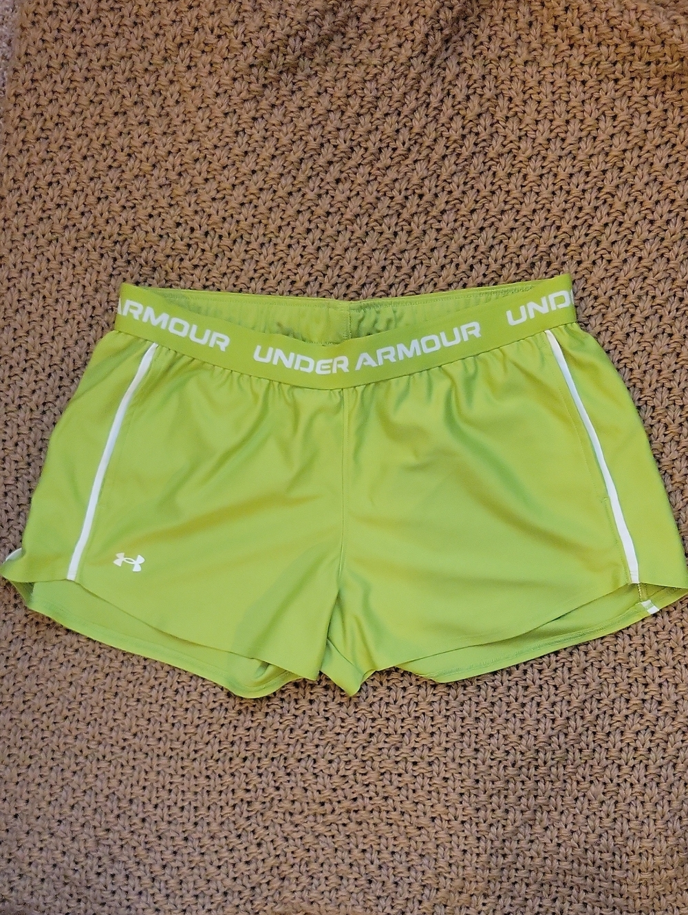 Under Armour Women's Medium Athletic Shorts Lime Green